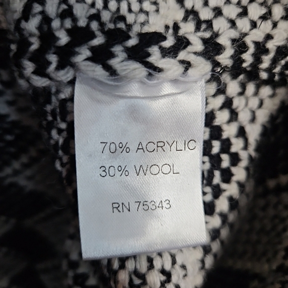 Cocogio Women's Sz XL Black White Geometric sweater tunic snap closure - Picture 3 of 13